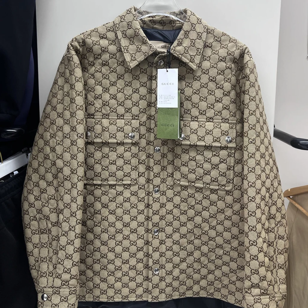 未使用 GUCCI/古驰 老花满印 棉服外套42码 胸围55 衣长69