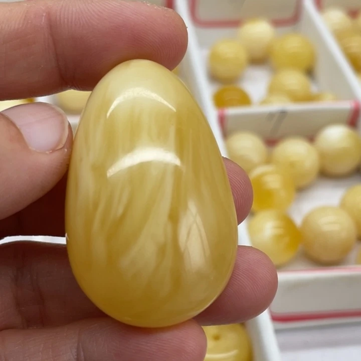 未镶嵌琥珀裸石蜜蜡