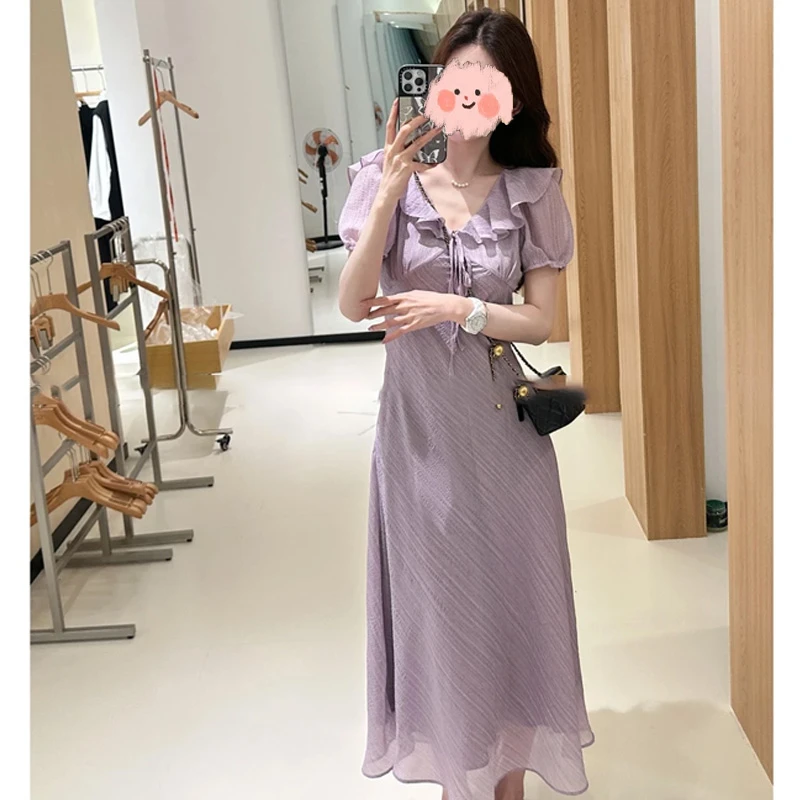 2025夏季新款韩系温柔风新颖别致设计感荷叶边V领显瘦连衣裙女士