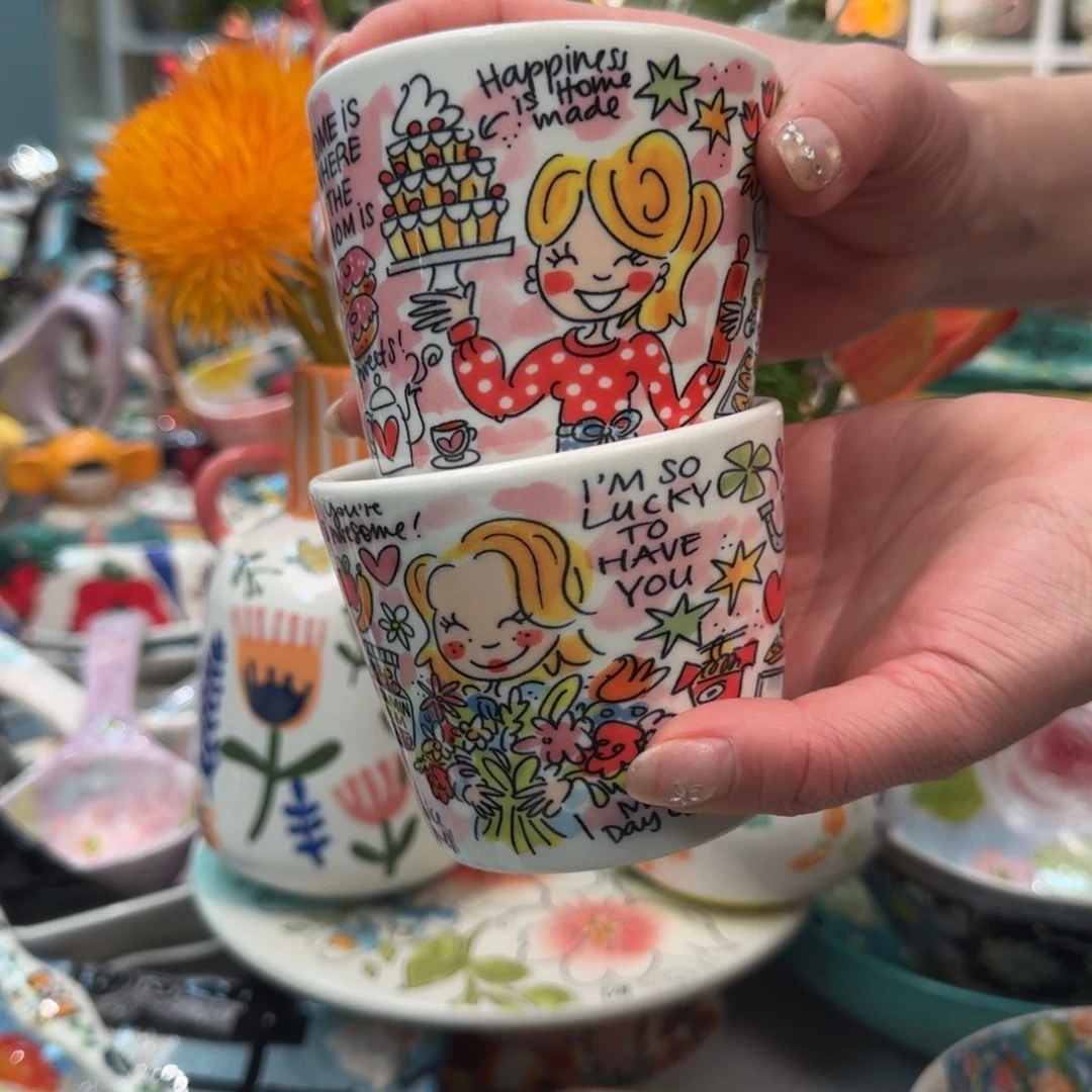 瓷片荷兰粉色手握杯2只，各一色