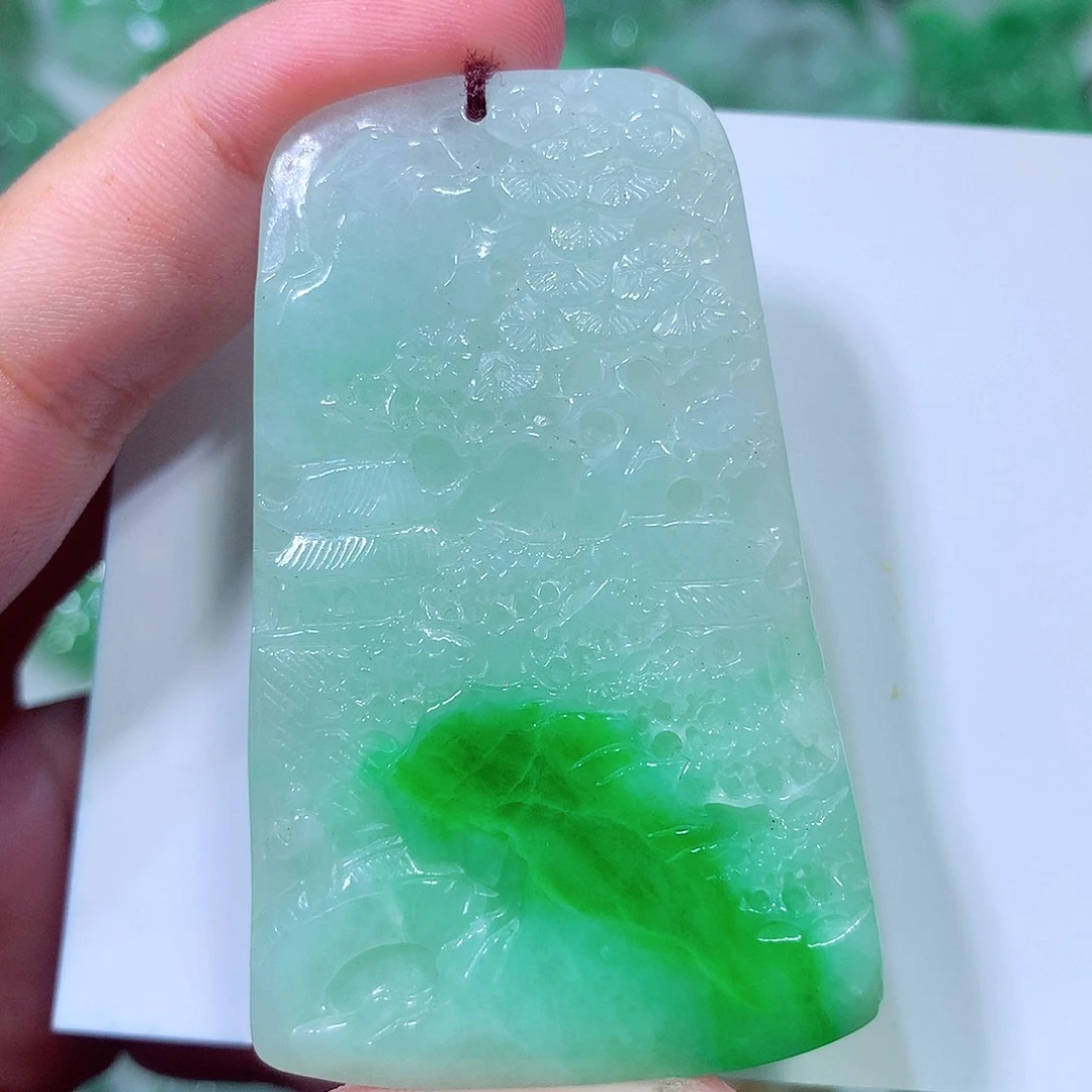 吊坠(不含链)未镶嵌翡翠