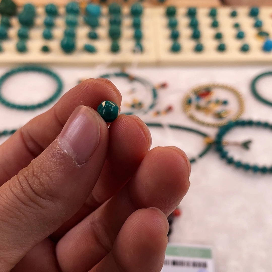 绿松石未镶嵌耳饰