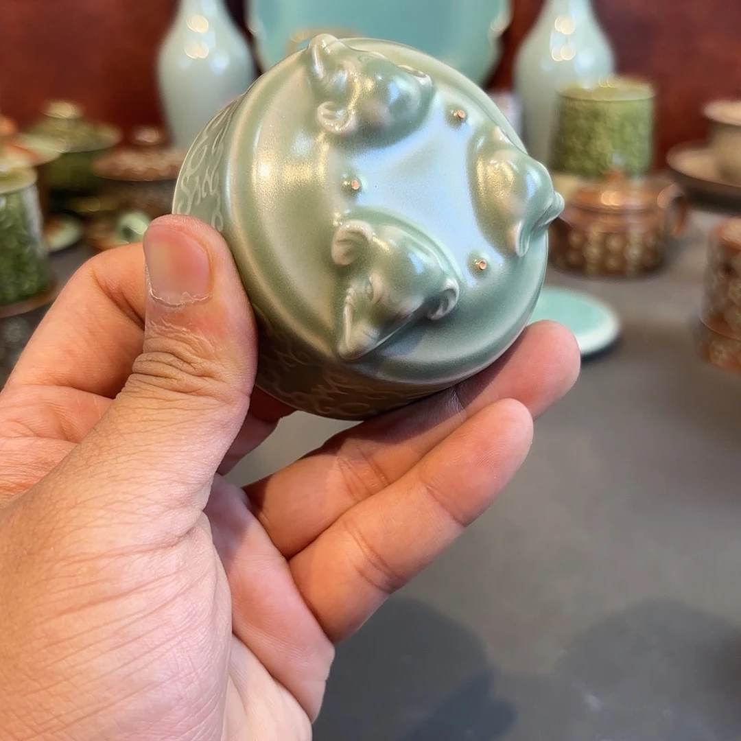 瓷片龙泉青瓷龙泉青瓷