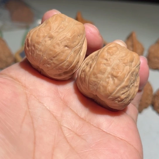 文玩核桃吊坠玉蝉