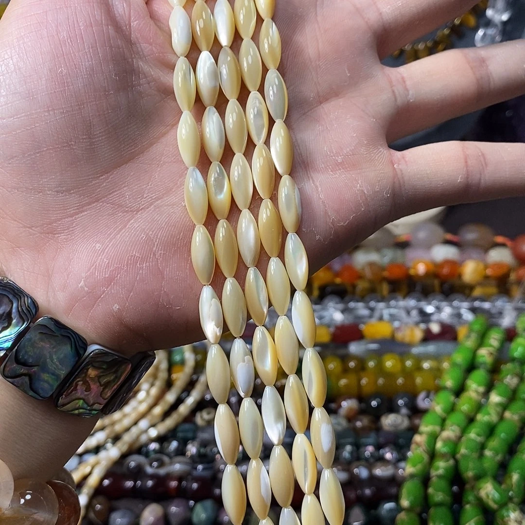 石英质玉未镶嵌，天然马蹄螺米珠6×14mm，