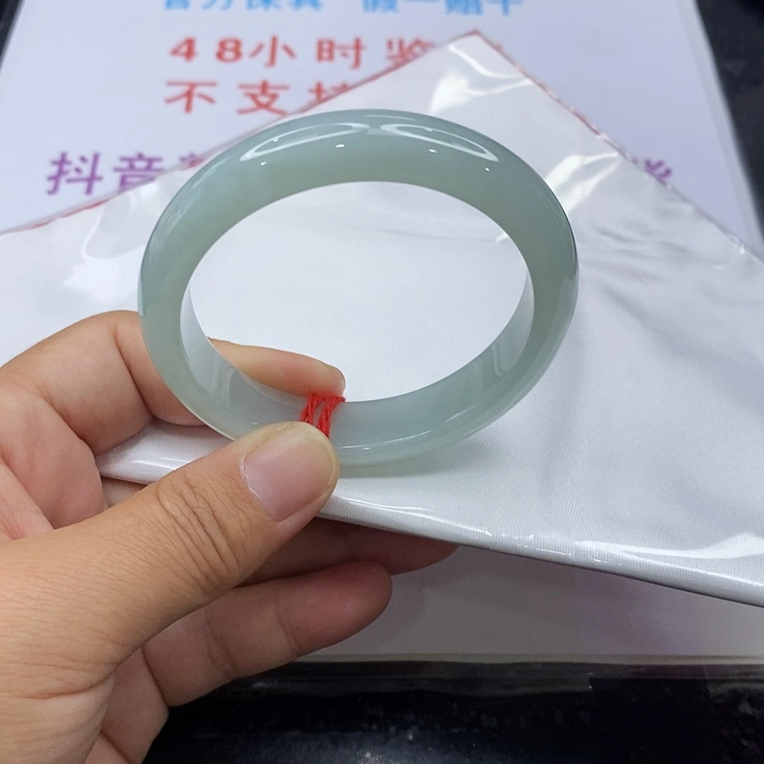 翡翠未镶嵌手镯翡翠