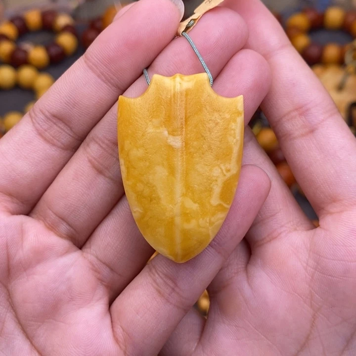 琥珀未镶嵌裸石蜜蜡L