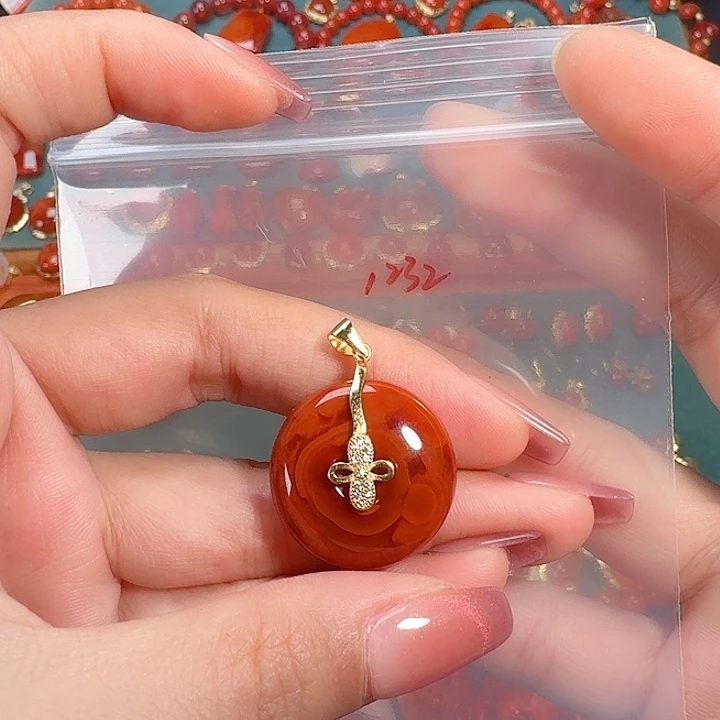 南红玛瑙银S925镶嵌吊坠