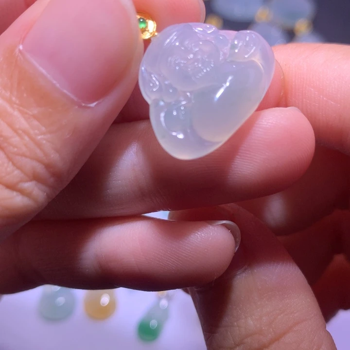 颈饰18K金镶嵌翡翠翡翠