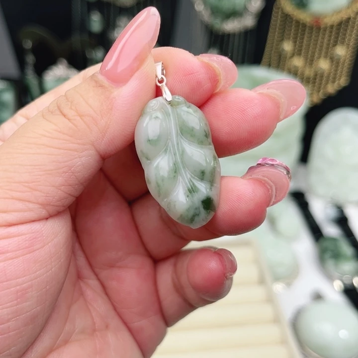 透闪石-蛇纹石玉银S925镶嵌颈饰