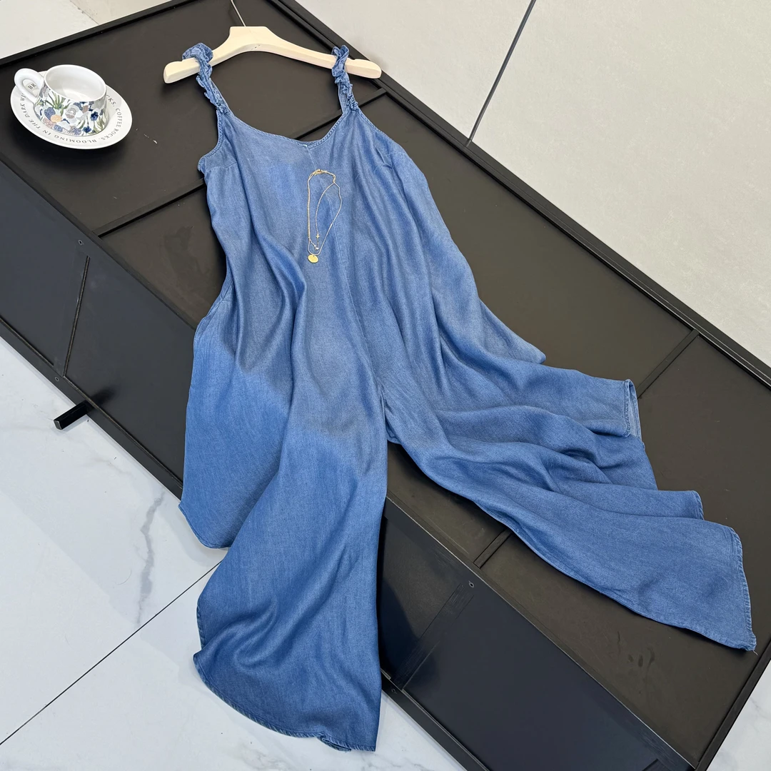 柔软牛仔吊带连体阔腿直筒裤V领显瘦休闲显高连体衣24410