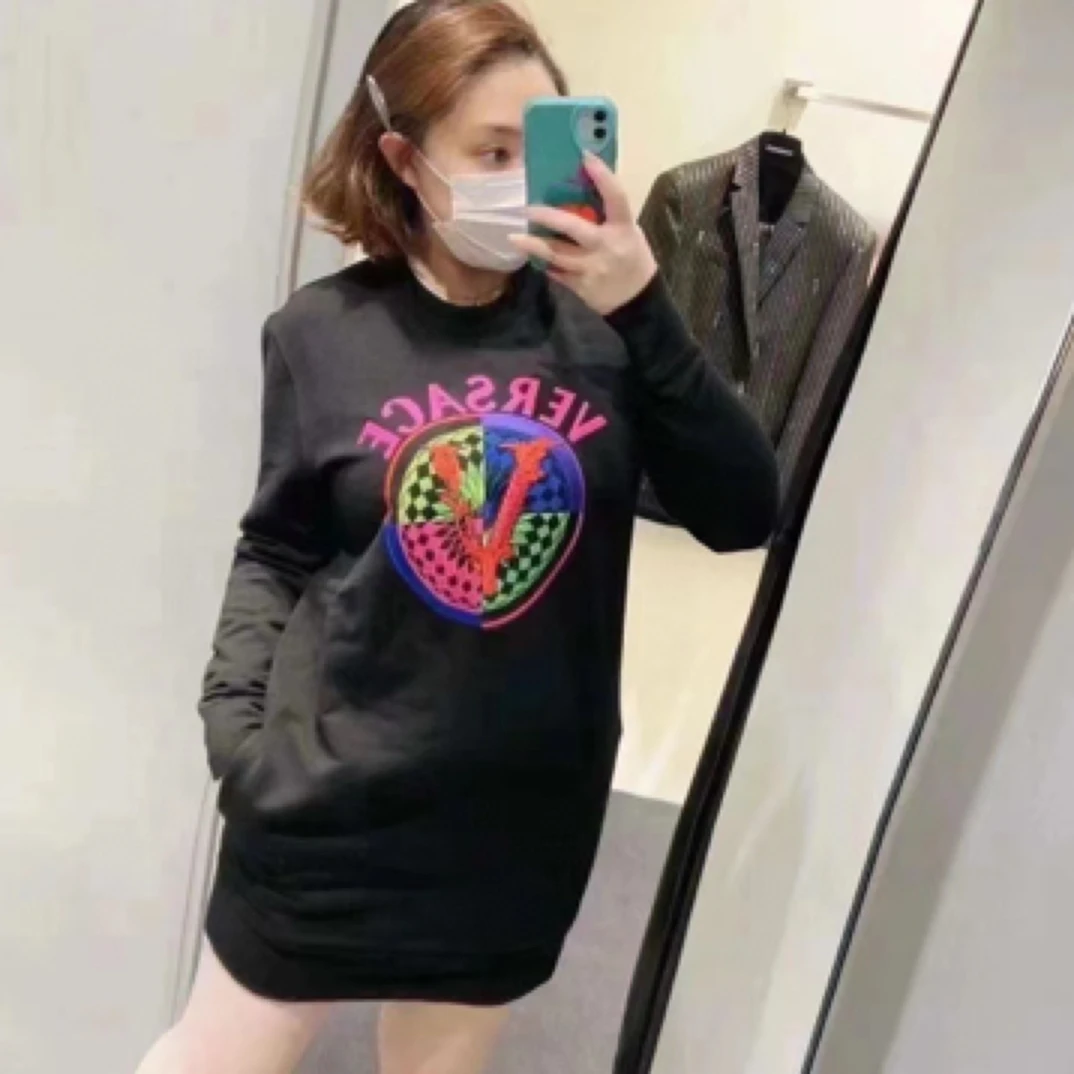 99新 VERSACE/范思哲 幻彩霓虹大logo刺绣卫衣裙/42码/D01518