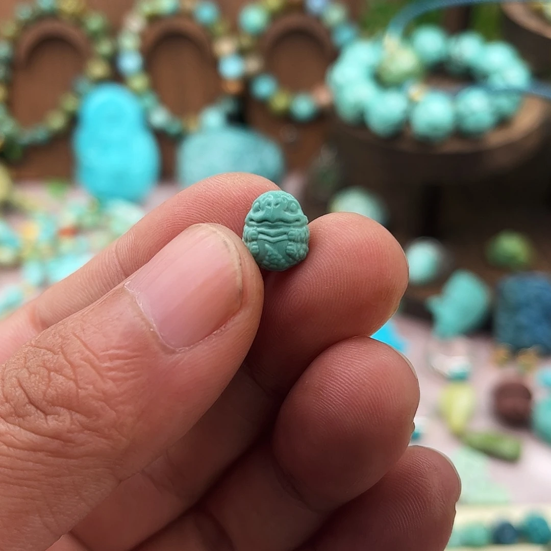 绿松石未镶嵌原矿绿松石