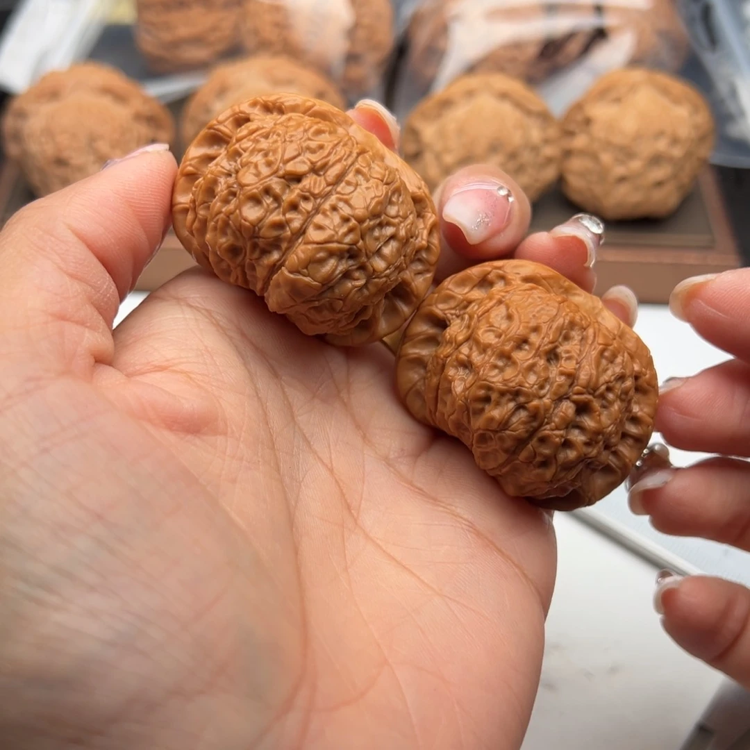 文玩核桃把件血麒麟42