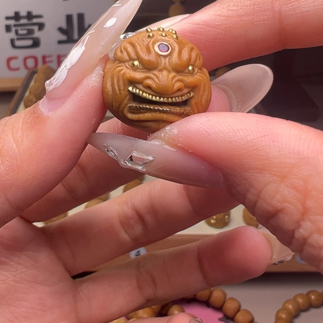 文玩核桃把件镶嵌款大牙恶僧18➕尺寸全品有正常封口线