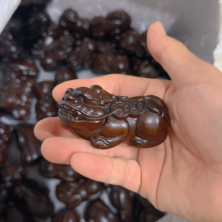 木黑檀木8貔貅一只