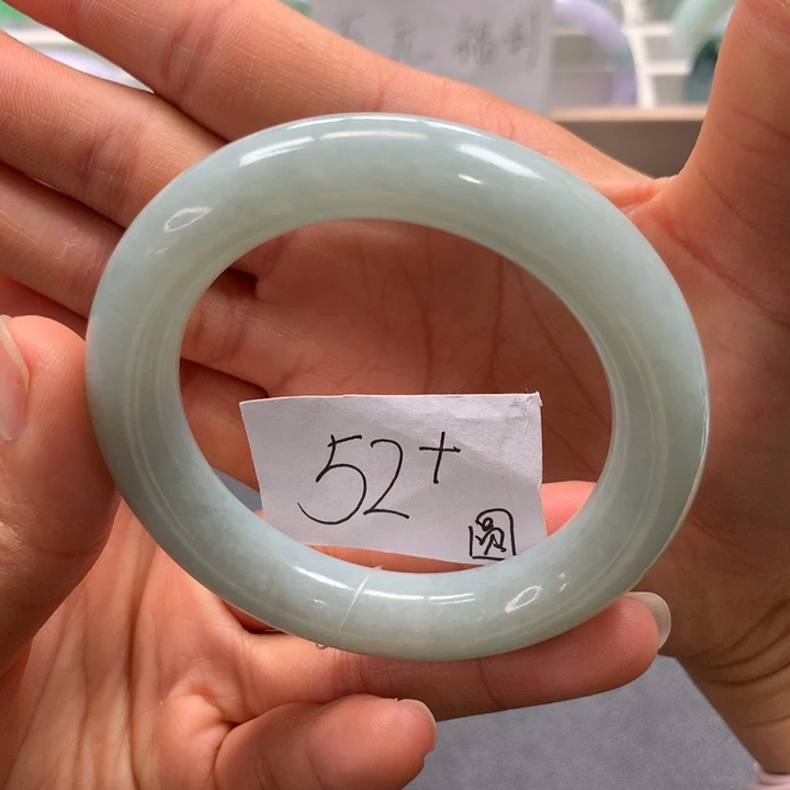 未镶嵌手镯翡翠手镯