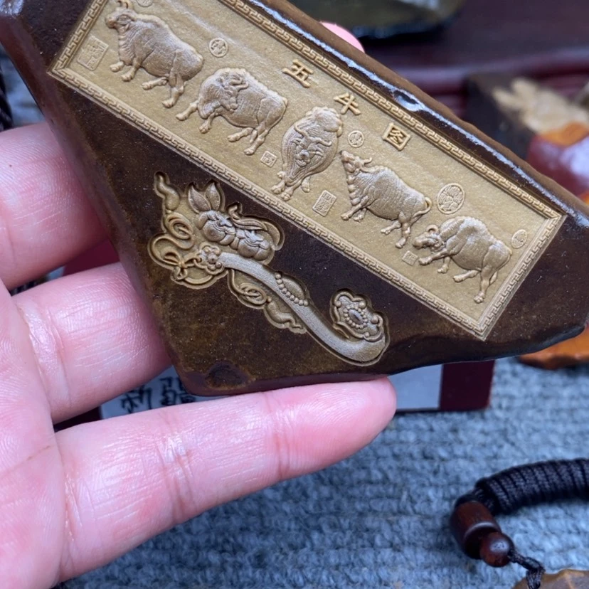 【闪购商品】原石雕刻手把件