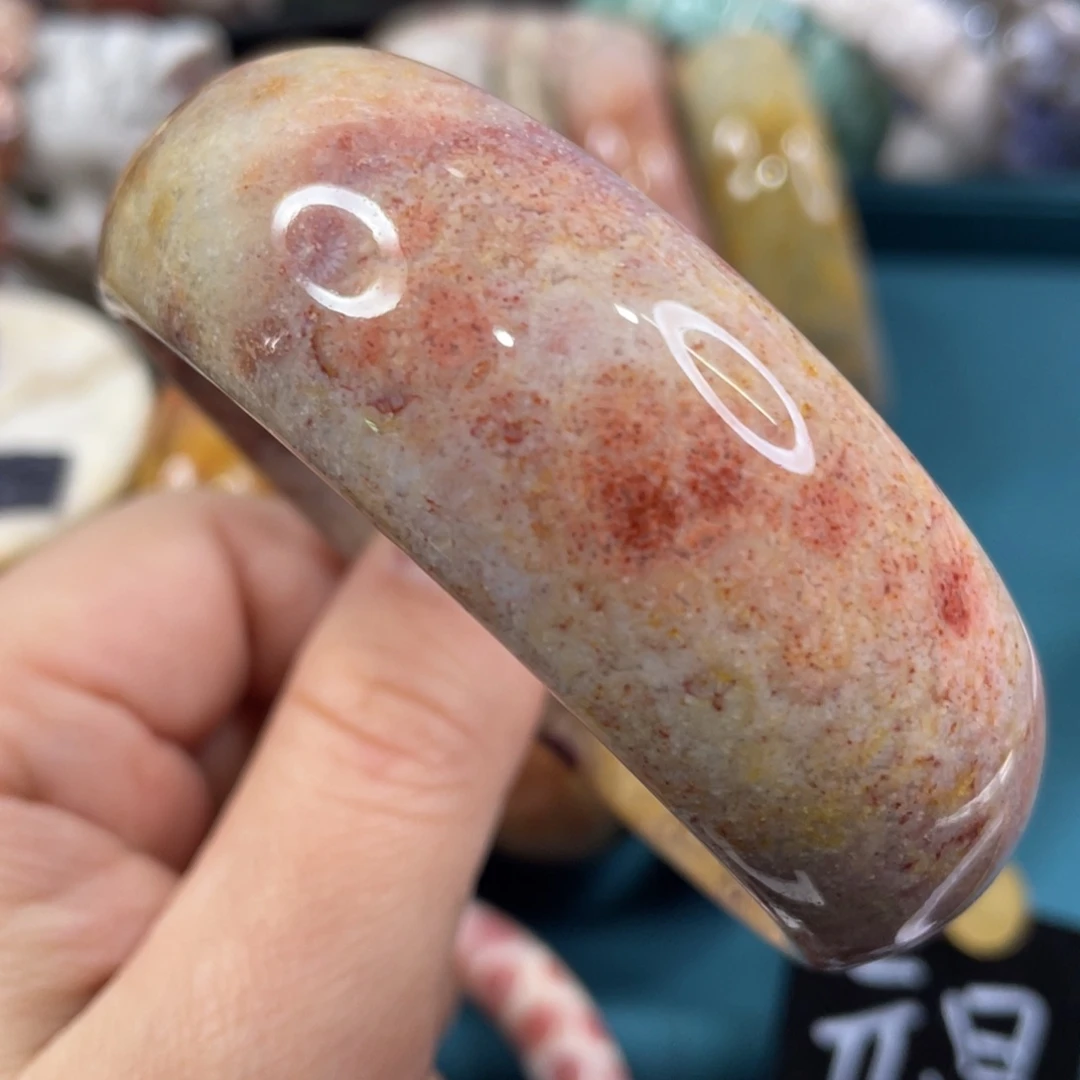 未镶嵌手镯硅化玉