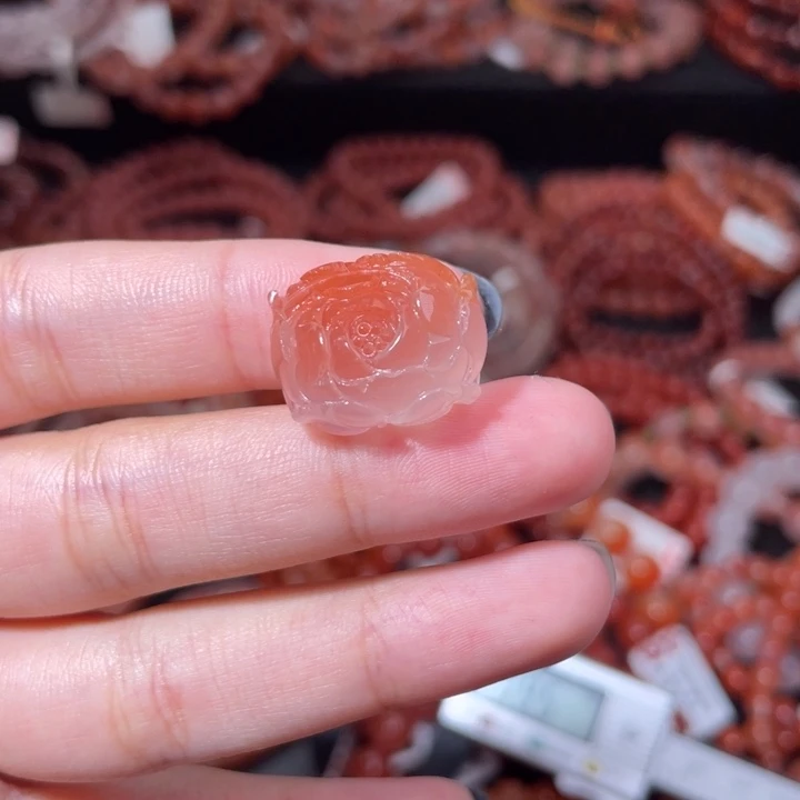 南红玛瑙未镶嵌牡丹花2414打孔备注