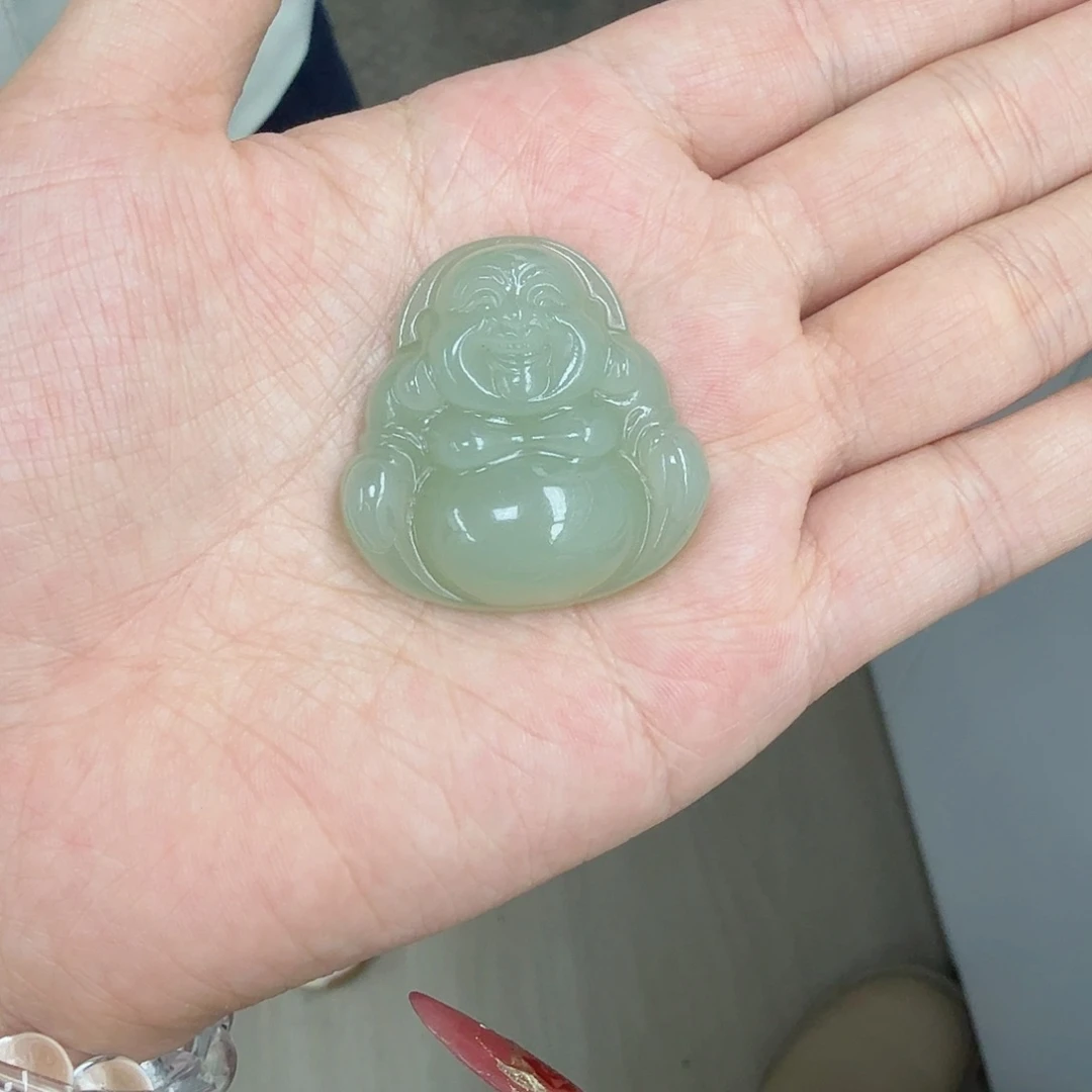 和田玉未镶嵌颈饰买断不退不换