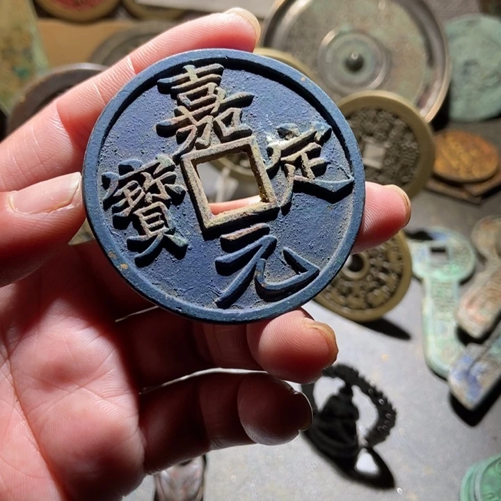 森***东铜现代工艺品仿制品