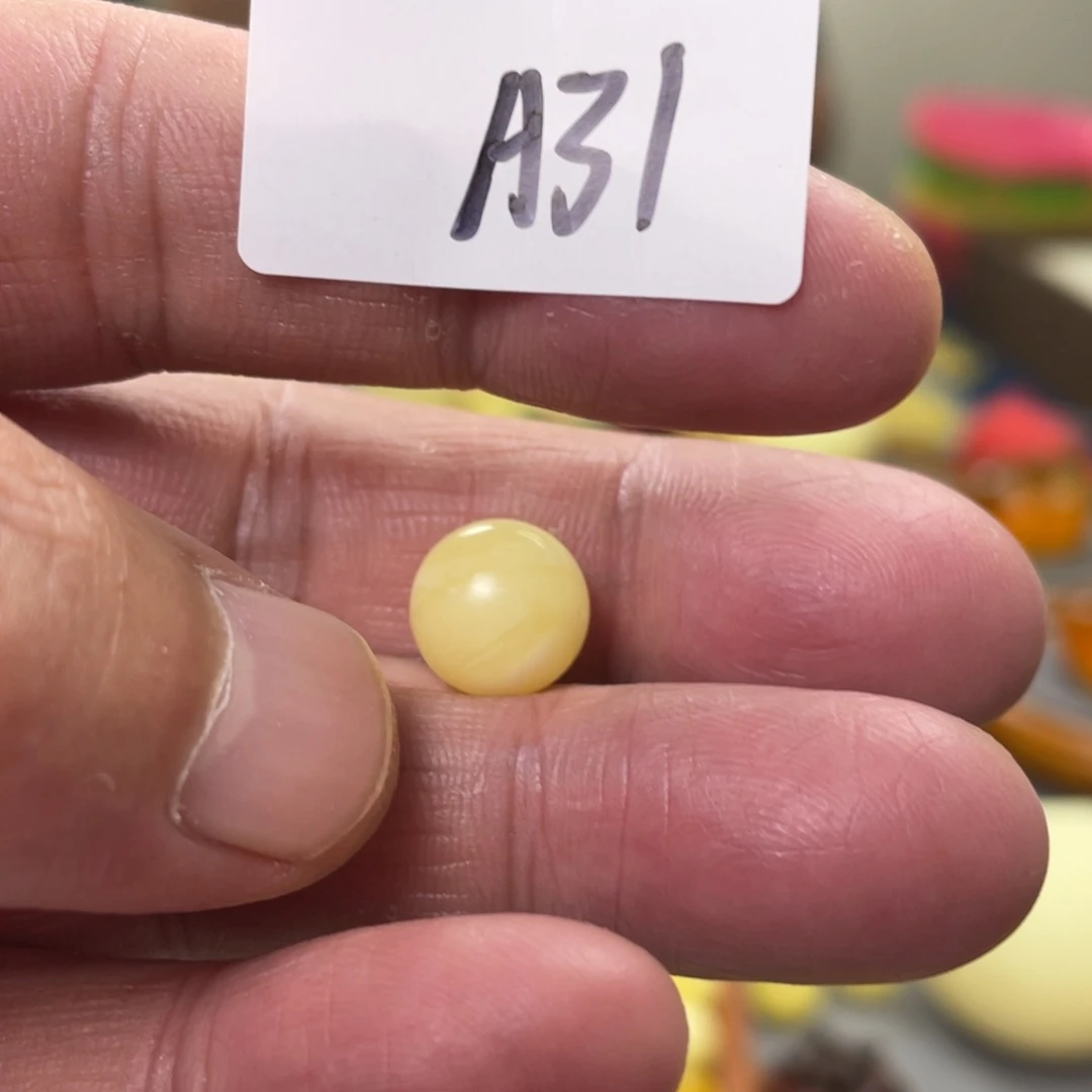 手链琥珀未镶嵌多样性发，发其中一件