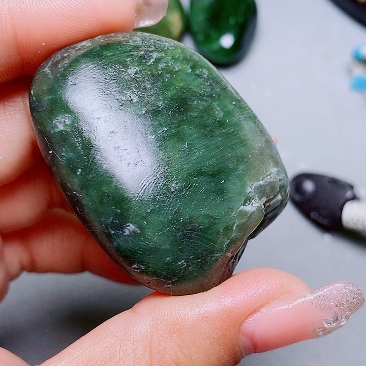 和田玉未镶嵌珠宝奇石