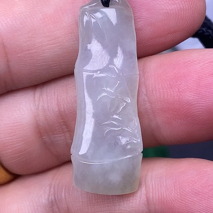 翡翠未镶嵌颈饰漏漏漏漏漏