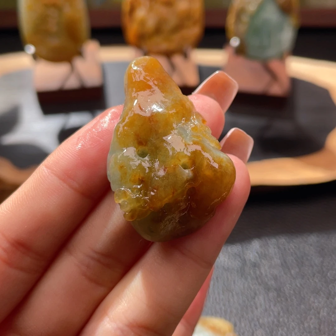 定制翡翠未镶嵌翡翠