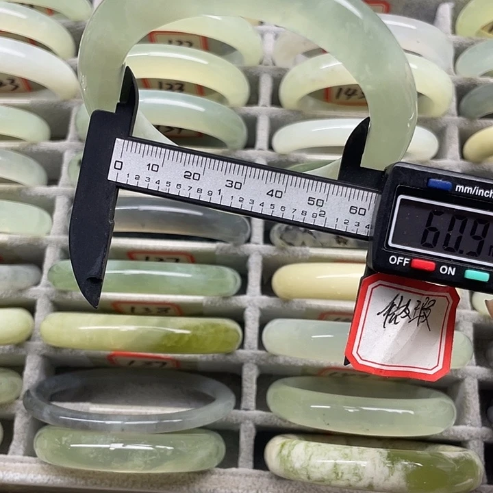 未镶嵌蛇纹石玉手镯141