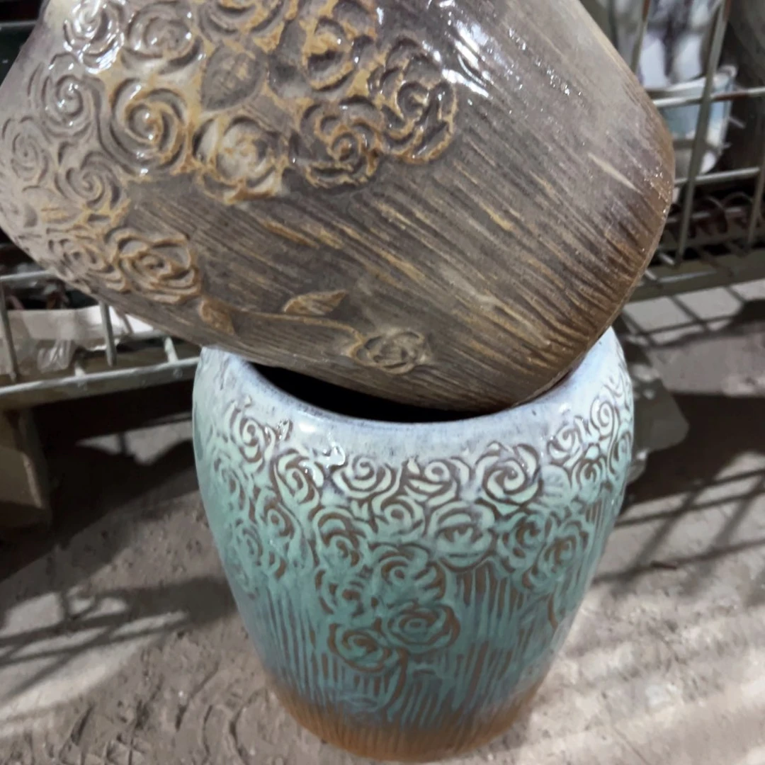 红陶瑕疵16-23两个