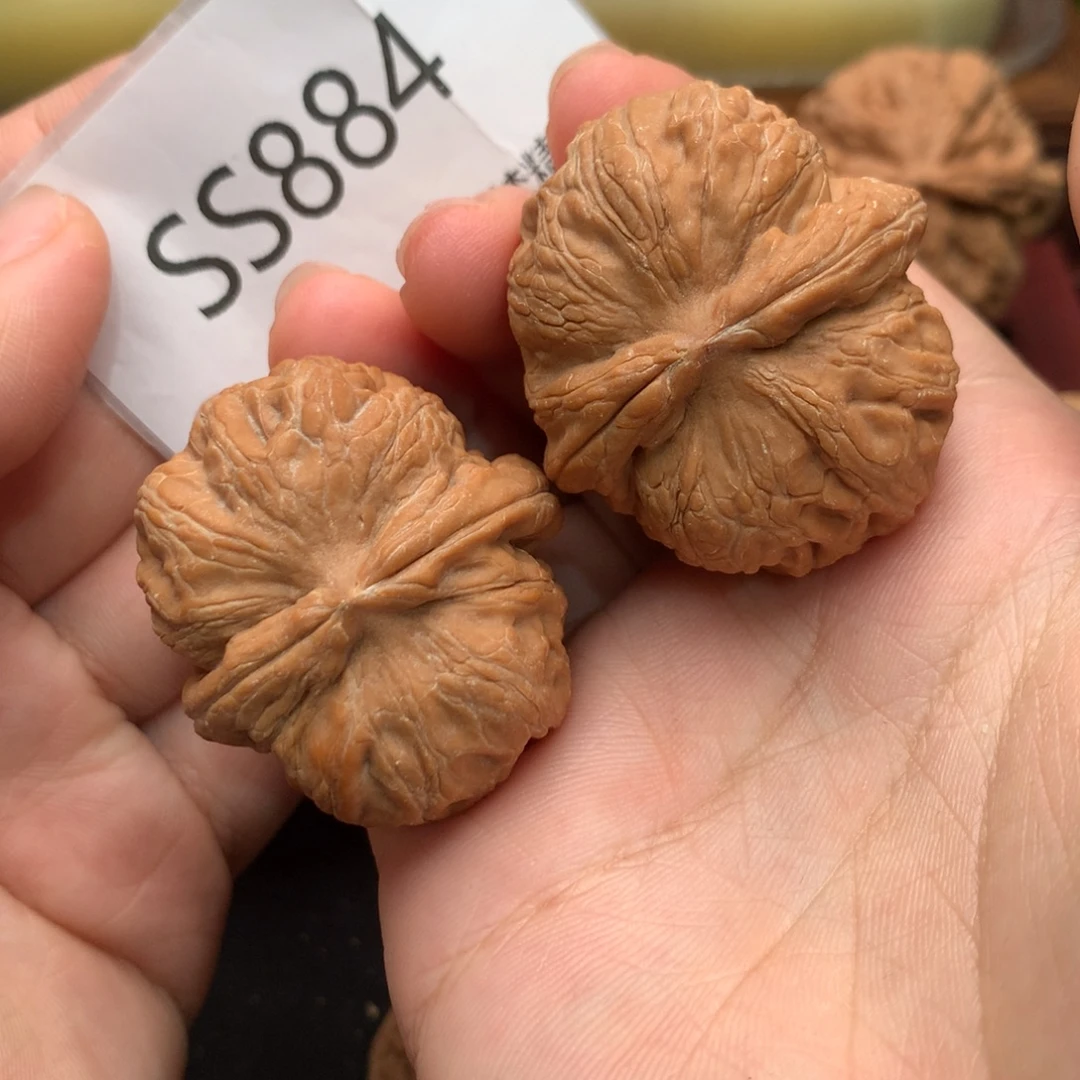 文玩核桃把件全品元宝40