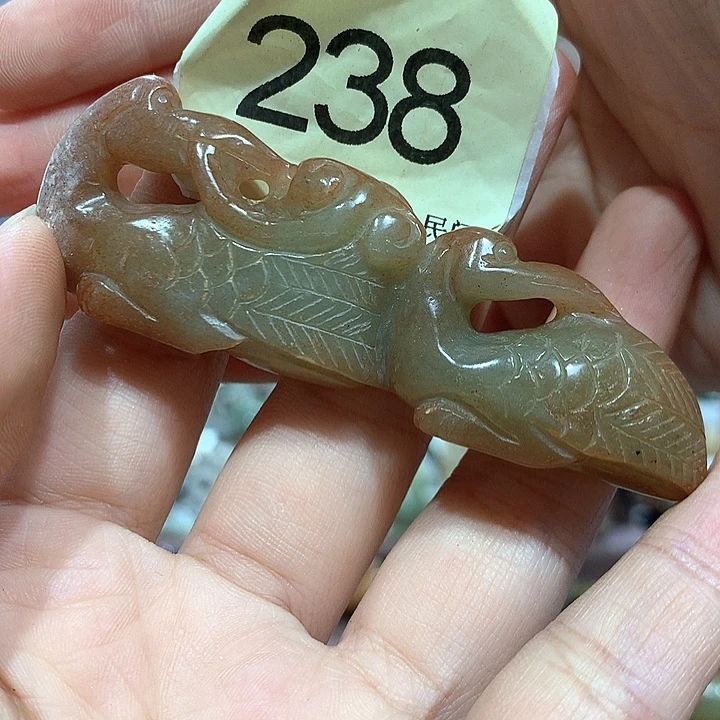 也***品颈饰未镶嵌和田玉