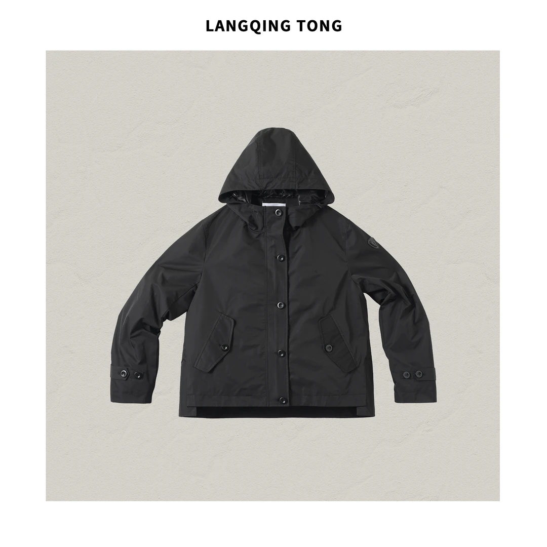 浪清/女装推荐 荌葵琳黑色连帽外套43349#运动时尚户外夹克早春款