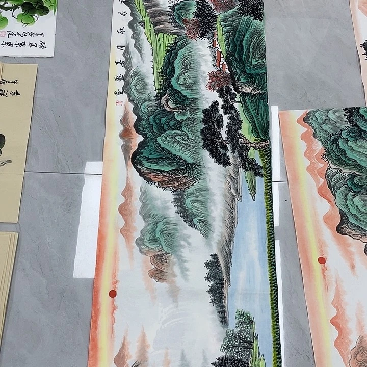 国画只重中之重小霞大的