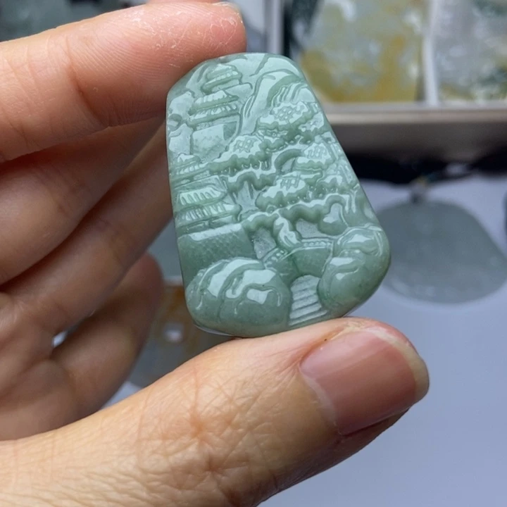 翡翠未镶嵌颈饰翡翠