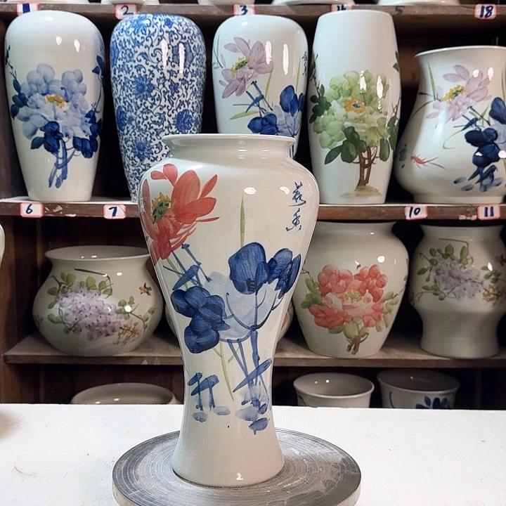 瓶梅瓶红红荷花新款陶瓷陶瓷