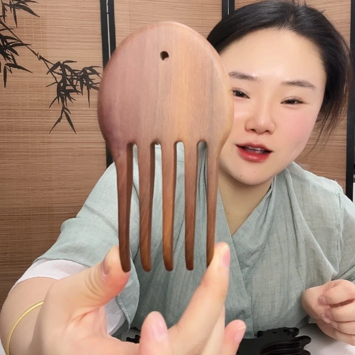梨木章鱼梳子瑕疵