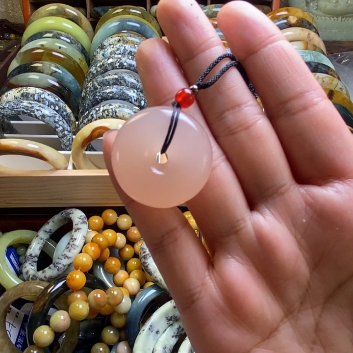 蛇纹石玉坠未镶嵌