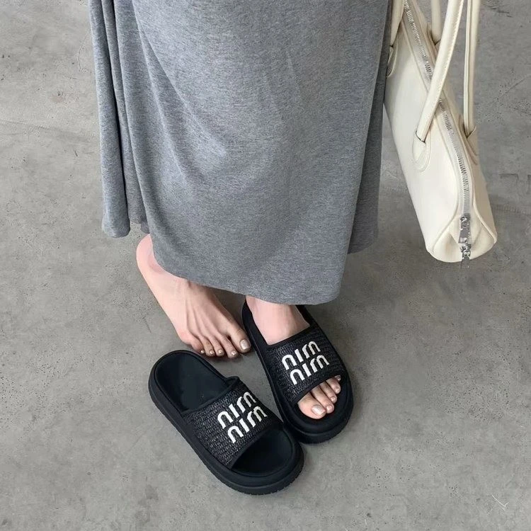 沙滩鞋低跟一字拖一字型防滑厚底夏季薄款凉鞋学生中跟时尚凉拖鞋