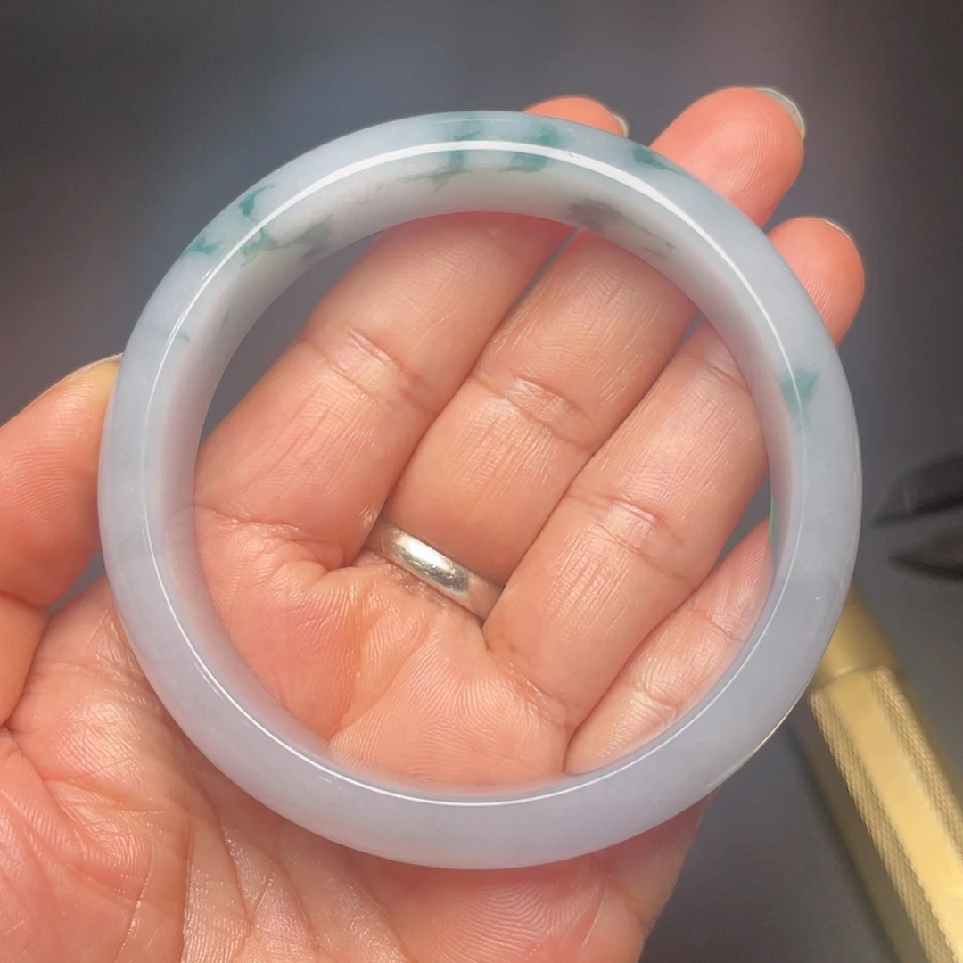 翡翠未镶嵌手镯飘花手镯