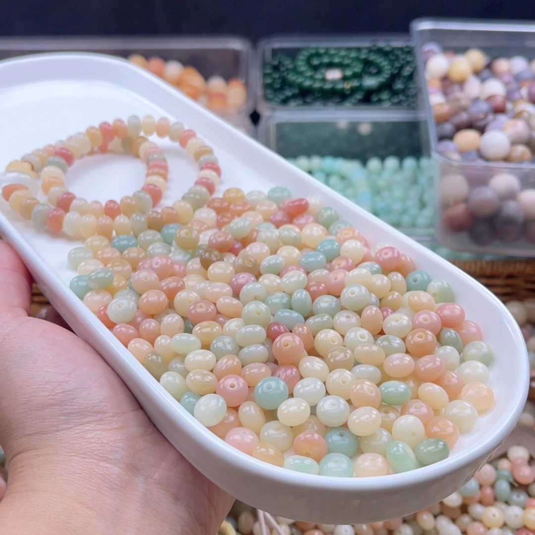 白玉菩提吊坠a9mm110颗。实玉料 马卡龙