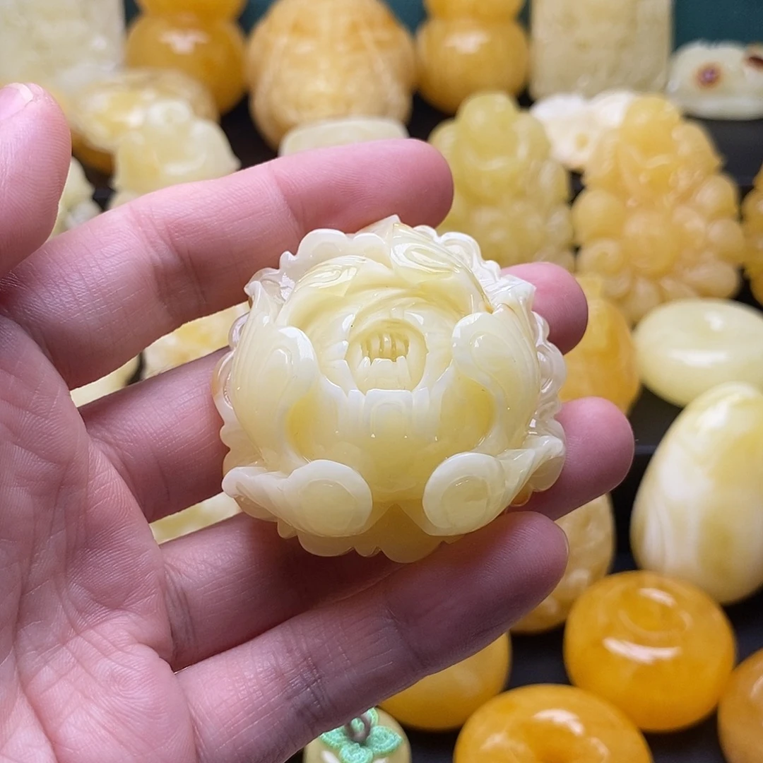 琥珀颈饰未镶嵌琥珀蜜蜡吊坠