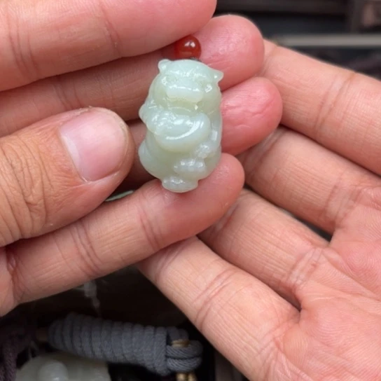 和田玉吊坠未镶嵌