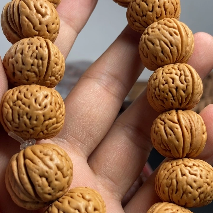 猴头核桃吊坠吃***呐我是一