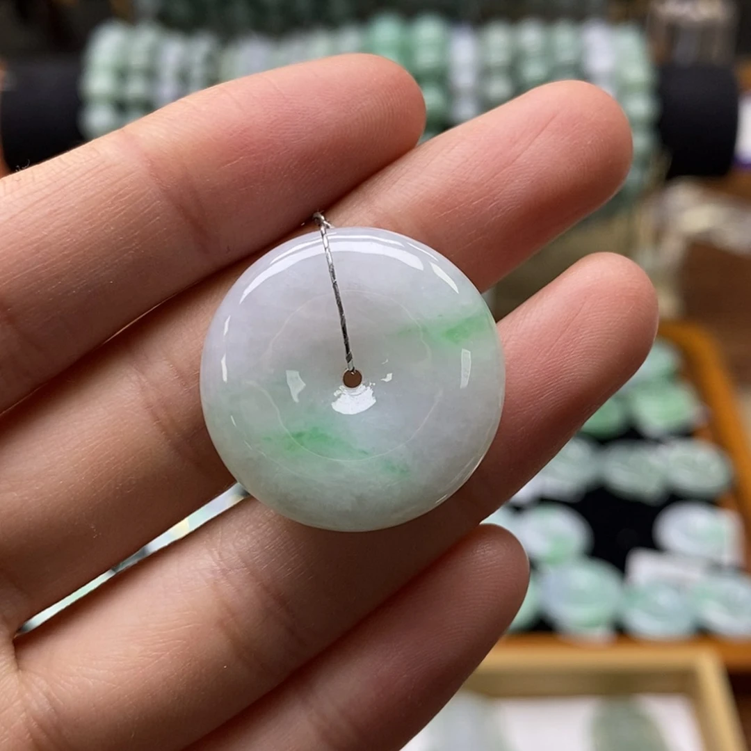 【闪购商品】翡翠颈饰未镶嵌平安扣