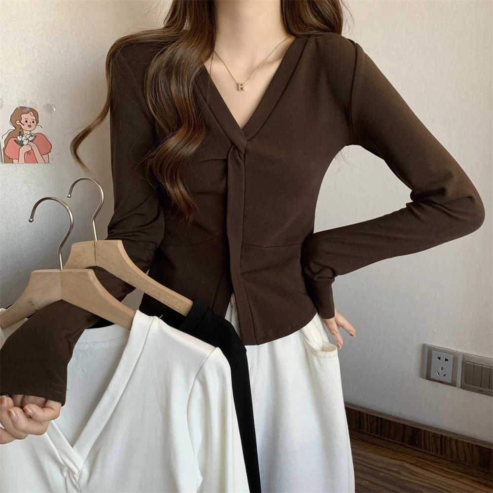 实拍大码 纯色V领长袖修身纯棉高级感别致漂亮t恤女