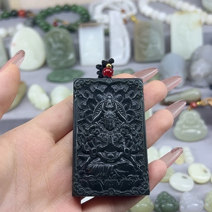 颈饰未镶嵌和田玉