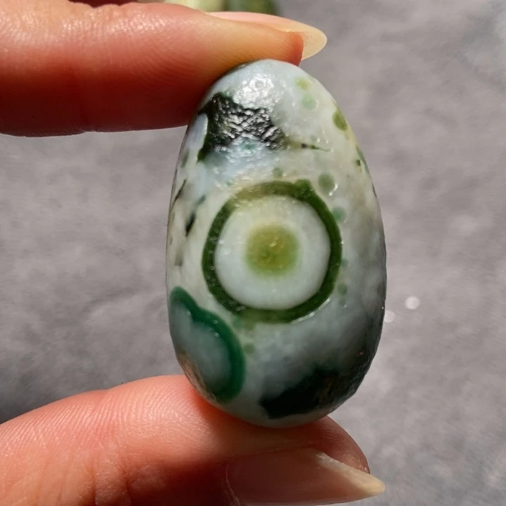 玛瑙/玉髓未镶嵌珠宝奇石